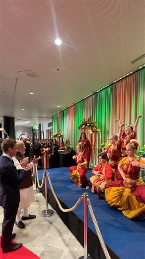 PM Modi receives a wonderful Bharatanatyam welcome in Gothenburg, Sweden