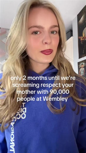 Harry Styles at Wembley: 90,000 Fans Scream