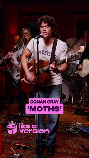 Conan Gray Performs ‘moths’ for Triple J Like a Version