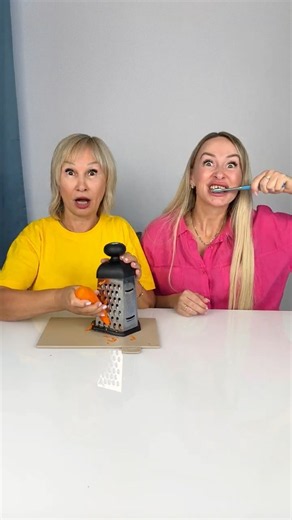 Funny Leisi copies her mom's sounds