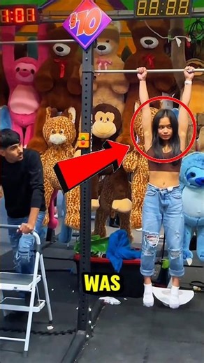 She Beat Impossible Bar Challenge 😱