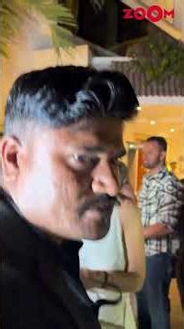 Shilpa Shetty spotted having fun chit-chat with friends #shorts #shilpashetty