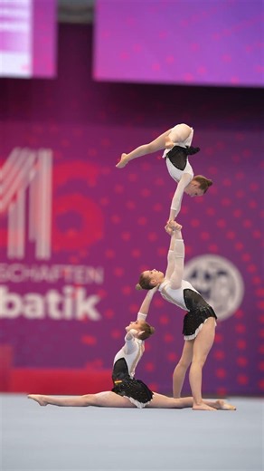 OMG see this balance from Womens Group acrogymnastics from Kassel, Germany