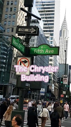 Chrysler Building NYC Stunning from 5th Ave & 42nd Street | New York City 🇺🇸 #hiro #newyorkstreets