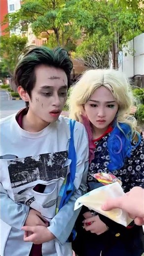 Kind Harley Quinn!?#funny