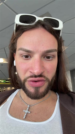 What’s your worst delay story? 18 hours delay with Fake boarding announcements & Plane not even here is diabolical 😑🙄 #fyp #travel #flight #americanairlines #bryanthediamond