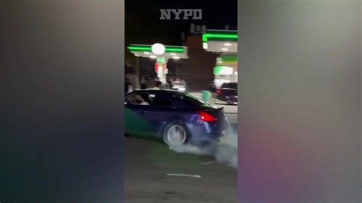 Drag racing suspects cause chaos in NYC street takeover