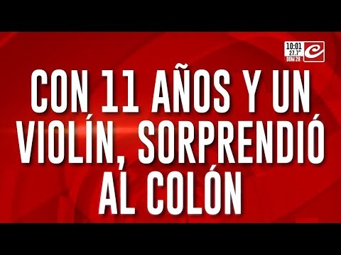 Tiene 11 años, toca el violín desde el jardín y emocionó al Teatro Colón con un tema de Gardel