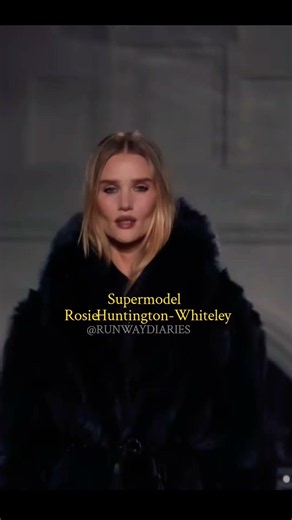 ​Icons only. ✨ The runway was elevated to a whole new level as top models owned the Burberry FW 2026