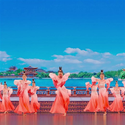 ⁨🎥⁩ ⁨The wait is over! The trailer for the all-new 2027 performances is here. Discover Shen Yun – an enchanting journey where traditional dance and music blend to offer an unforgettable cultural experience! 🎟️ Get your tickets: https://t.co/yVws9zCn2x⁩ https://t.co/Z0DAxaLyRo