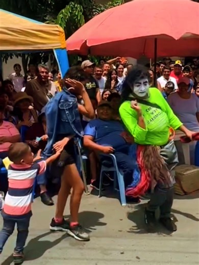 Hilarious Manta Parade Highlights