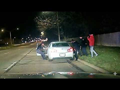 Cop Gets Trapped Inside Suspect’s Fleeing Car