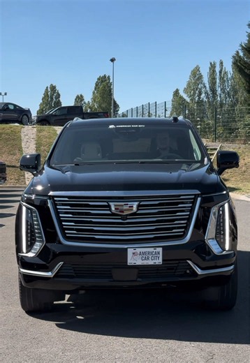 2026 Cadillac Escalade: Luxury Features & What’s New
