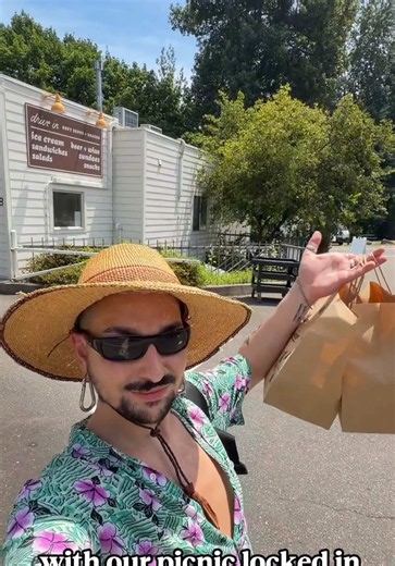 Need to cool off on a Portland summer day? @Jo has the move: grab some food from Sugarpine Drive-In, pack a picnic, and head to Glen Otto Park for a relaxing day by the Sandy River 🥪🏞️ #travelportland #thisisportland #portland #pdx #sloppyjopdxx