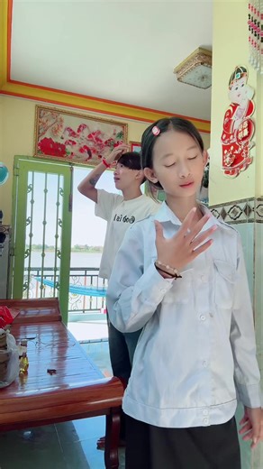 សមគ្នាអត់@CushionHang6in1 @CEO HANG Brand @Nina🐰 🤦🏼‍♂️