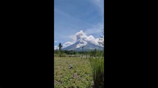 Dramatic footage of a lava-collapse pyroclastic density current flowing down the slopes of Mayon Volcano on May 13, 2026. Huge ash clouds and volcanic debris can be seen rapidly descending from the volcano during heightened activity.