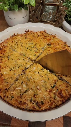Low-carb Cheesy Zucchini and Mushroom Bake ​#ZucchiniRecipes #HealthyComfortFood #VegetableBake #LowCarbRecipes #CheesyBake