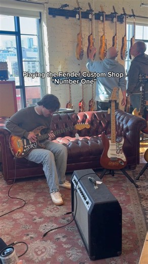 Stevie Ray Vaughan Guitar: The Best Strat Neck & Warm Tone