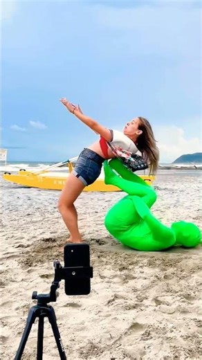 How? Tutorial? Inspired #shorts #vfx #visualeffects #cgi #3d #visualeffects #funny #youtubeshorts