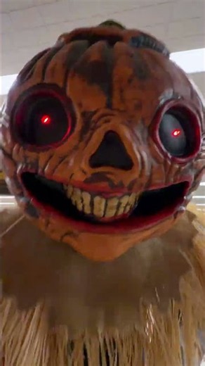 This Pumpkin Scarecrow Will Give You Nightmares 🎃💀 Halloween Don't Walk Through this Cornfield! 🌽🪓