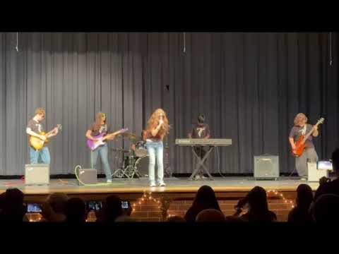Tectonic performing Smooth criminal - Alien Ant Farm