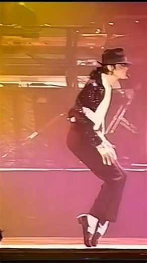 Michael Jackson live 1999 part 2.