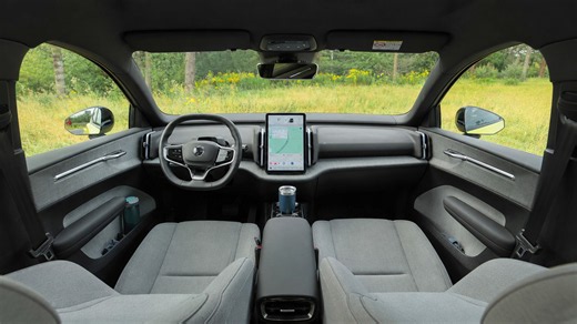 Czy deska rozdzielcza Volvo EX30 jest zbyt minimalistyczna?