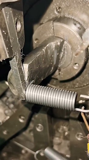 The function and manufacturing process of Custom Coil Tension Extension Spring Coil Spring