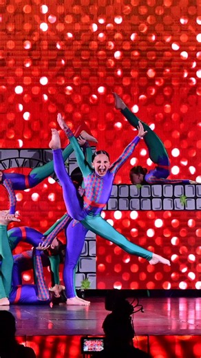 This performance is electrifying! ⚡️✨