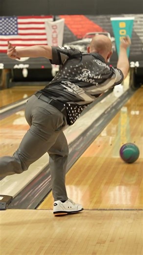 The Most Beautiful Bowling Game In Slo-Motion #bowling #sports #slomotion #professional