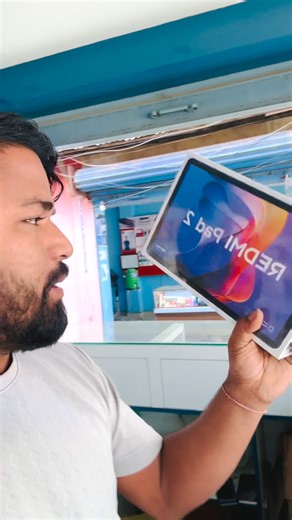 Design, build: Metal unibody, 254.58 x 166.04 x 7.36 mm, 510 g, Graphite Gray / Mint Green / Lavender Purple Display: 11" 2.5K (2560 × 1600), 90Hz AdaptiveSync, 600 nits (outdoor), TÜV Rheinland Certified Chipset: MediaTek Helio G100-Ultra, 6nm, 2x Cortex-A76 6x Cortex-A55, Mali-G57 MC2 GPU Memory & Storage: 6GB / 8GB LPDDR4X, 128GB / 256GB UFS 2.2, expandable up to 2TB Software & UI: Xiaomi HyperOS 2 (Android 15) Rear Camera: 8MP, f/2.0 Front Camera: 5MP, f/2.2 Audio: Quad speakers, Dolby Atmos