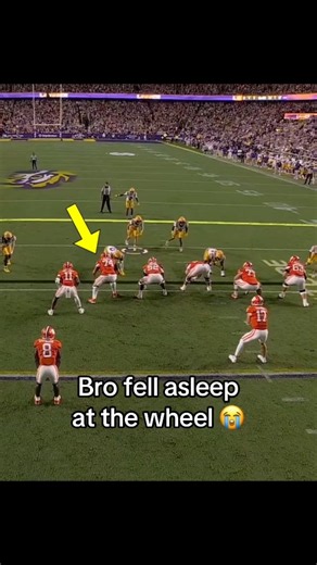 Bro had ONE JOB😭