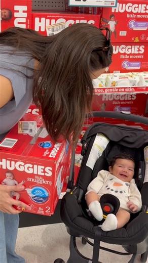 CAROL DEL TORO on Instagram: "#ad From the day she was born we have loved using Huggies® Diapers. Today we came to @target for a bigger size. We went home with Huggies® Little Snugglers® Diapers. 📌 Gentle for delicate skin 📌 Hypoallergenic 📌 Free of fragrance, parabens, made without lotions. 📌 Size 1&2 all around blowout protection #Huggies #LittleSnugglers #TargetPartner #Target @huggies @target Comment SHOP below to receive a DM with the link to this post on my LTK ⬇ https://liketk.it/5LAH