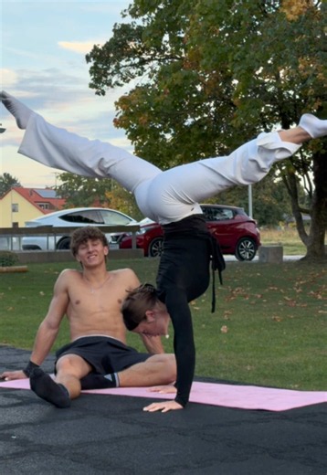 Autumn Calisthenics Workout with Hannah | Streetworkout Routine