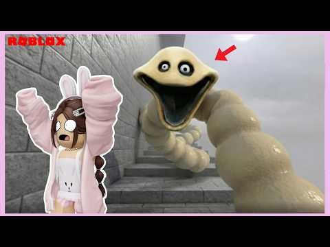 KABUR DARI KEJARAN CACING RAKSASA PALING MENYERAMKAN DI ROBLOX😱