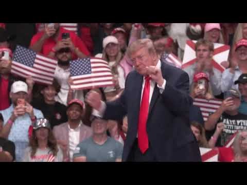 President Trump BREAKS OUT into YMCA mode in Florida, dancing off stage