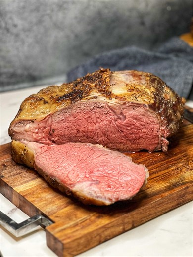 Prime Rib Recipe! Using this technique produces a beautifully medium-rare prime rib that’s juicy, tender, and truly melts in your mouth. This prime rib roast is cooked low and slow, then finished with high heat for a perfect crust, locking in flavor and moisture every time. If you’re looking for a foolproof prime rib recipe, this method delivers consistent results with a stunning pink center, rich beefy flavor, and restaurant-quality results at home. Perfect for holiday dinners, special occasion