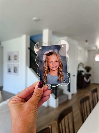 School pictures never looked so cute🥹 #magnet #schoolpictures #momhack #pictures #school