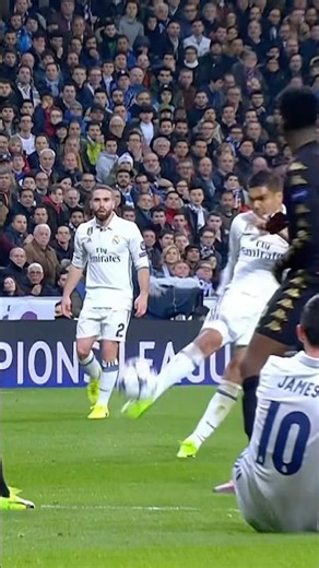 A special Casemiro volley!