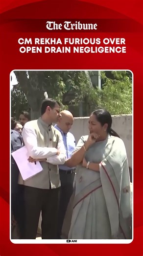 “Spending Crores on Delhi’s Development!” CM Rekha Slams Officials Over Open Drain Issue