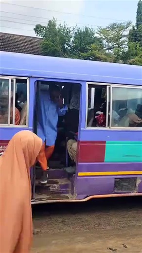 Smart Robot Dances to Trending Music