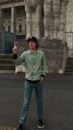 Love_mick 👅 #music #shorts #mickjagger #moveslikejagger #tour #rollingstones #oscars