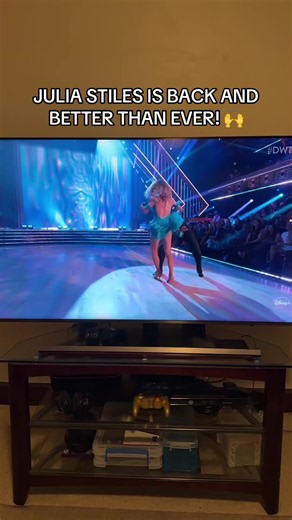 Julia Stiles was on 🔥 #juliastiles #DWTS #DancingWithTheStars #kalshipartner @Kalshi