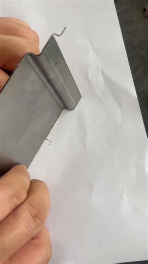 Bending with a difference of less than 90 ° for one-time molding #pressbrakedies #pressbraketool