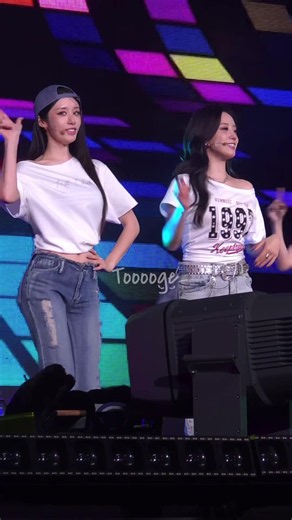 T-ARA ROLY POLY concert performance