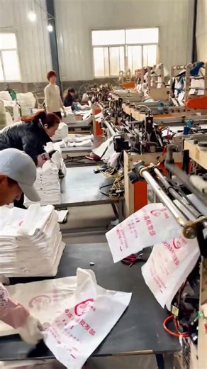 Production process of piles of plastic bags