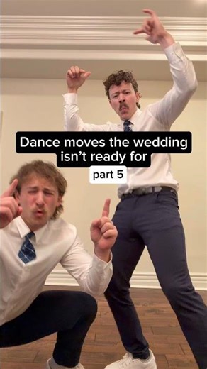 BEST DANCE MOVES TO DO AT A WEDDING