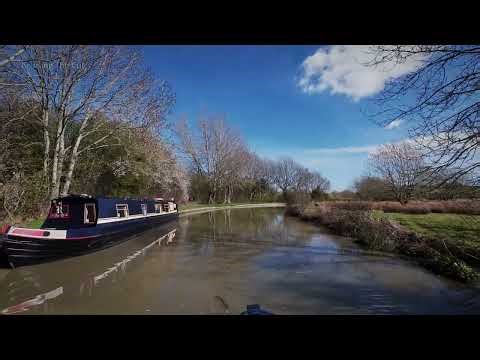 395a. Not A Vlog! Realtime canal boat cruise from Wigram's Turn to Braunston.