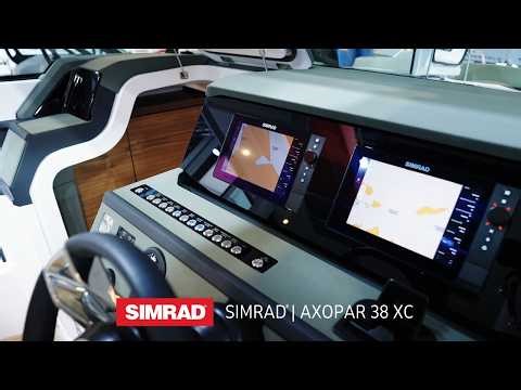 Axopar 38 XC with Simrad® NSS® 4 and NEON™ OS