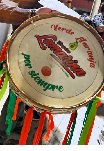 Oficialmente damos inicio a nuestros ensayos.🍊🎉🤙 Ven, baila y sé parte de la mejor Comparsa Lamarina, La Mar Ayacucho Perú 📍 AYACUCHO: 📅 Lunes, Miércoles y viernes 7:00 p. m. - Colegio Mariscal Cáceres 📍 LIMA: 📅 Sábados 7pm y domingos 5pm A una cuadra de la plaza San Martín - Estación Colmena del metropolitano 💚¡No faltes!🧡 … #CarnavalesAyacuchanos2026 #SiempreContigoTierraQueridaLamarina #VerdeNaranjaPorSiempre #OrgulloLamarino #fyp